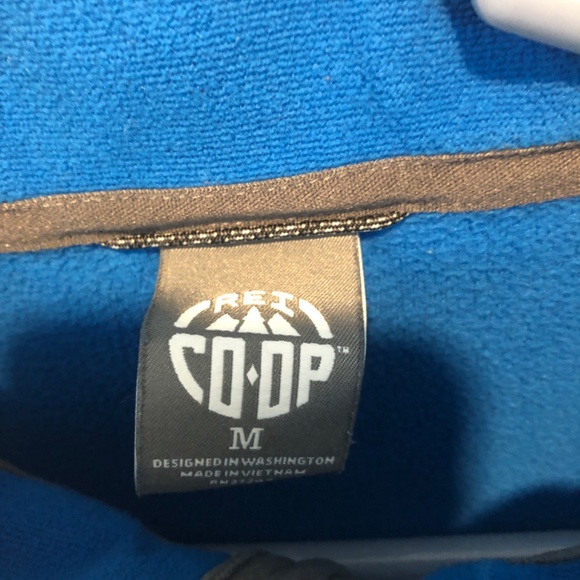 REI lightweight 1/4 zip fleece - Picture 3 of 3